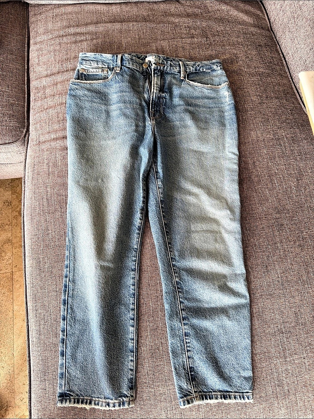 Good American Straight Leg Jeans in Blue Waist 30 Size 10